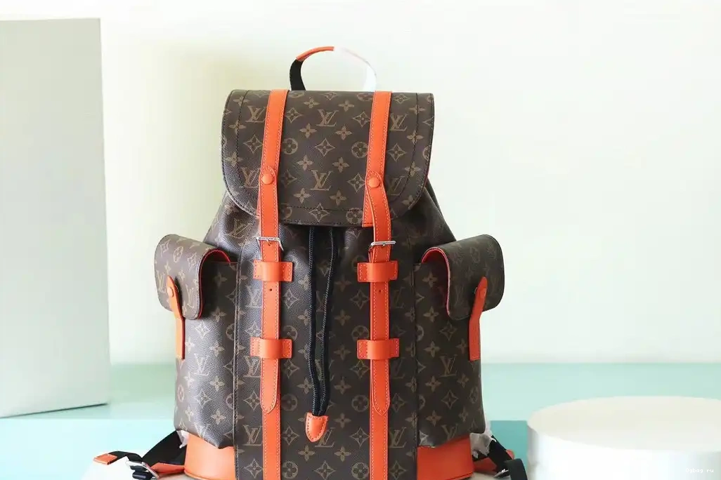VUITTON MM LOUIS CHRISTOPHER 0531